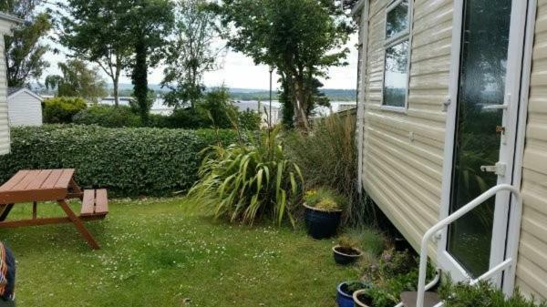 Hotel Pine Ridge 59 Rockley Park Poole With Sea View Sleeps Six Esterno foto